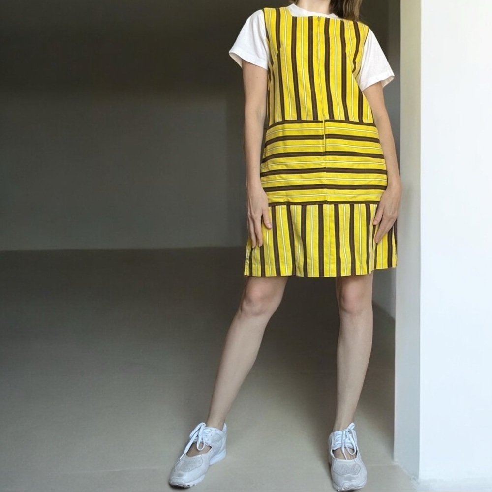 Vintage 60s House Coat Apron Dress Yellow Striped Mod Union Made Pinafore Small